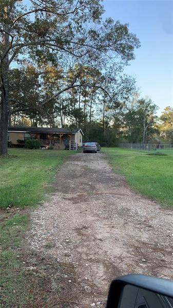 432 County Road 308, Cleveland, TX 77327