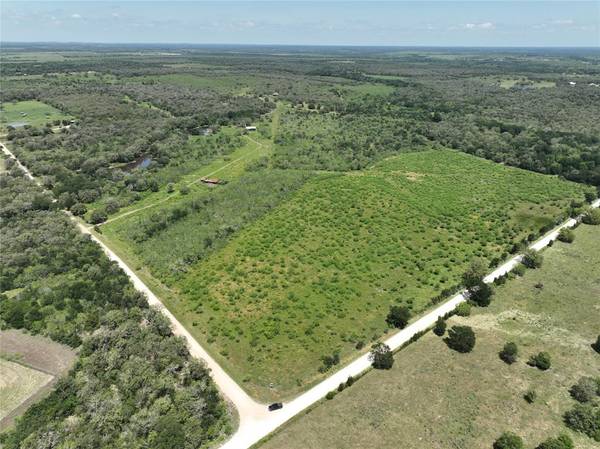 Tract 7 CR 430, Waelder, TX 78959