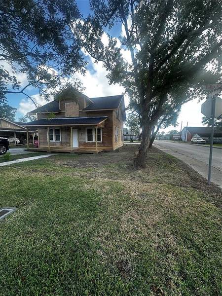 731 W 4th ST, Freeport, TX 77541