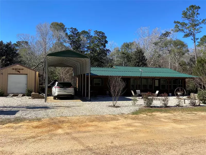 306 Peterson, Livingston, TX 77351