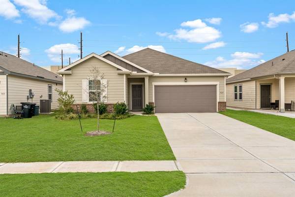 989 Blue Beech LN, Brookshire, TX 77423