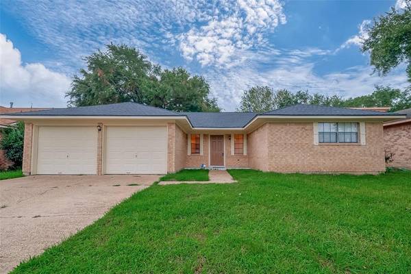 Baytown, TX 77521,700 Pinebrook LN