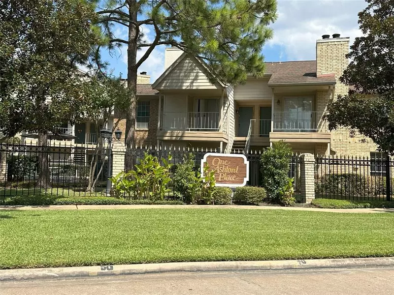 12550 Whittington DR #301, Houston, TX 77077