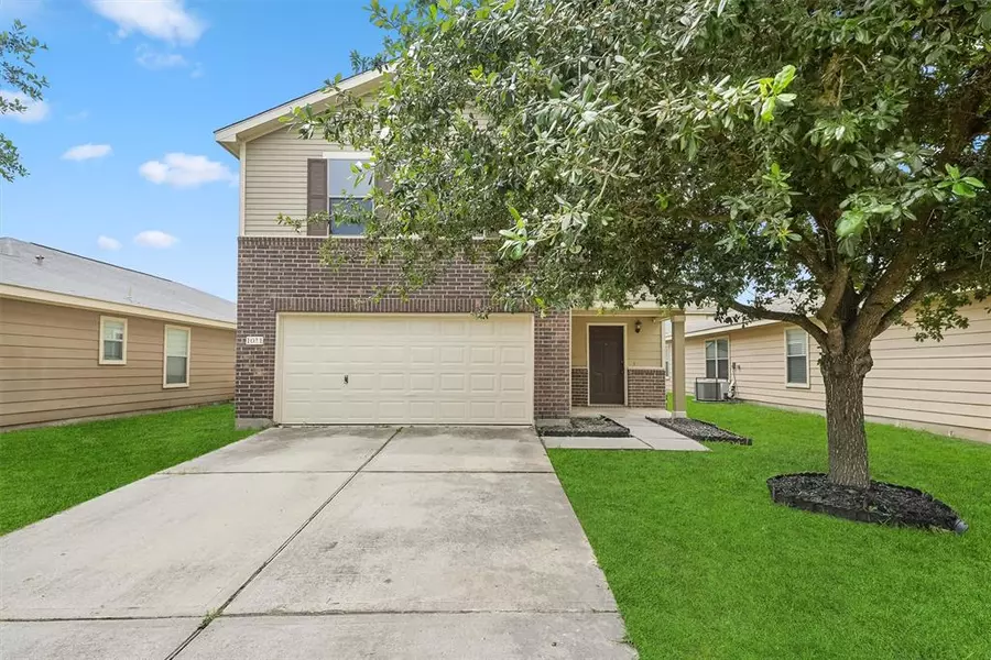 1011 Larks Trace LN, Houston, TX 77090