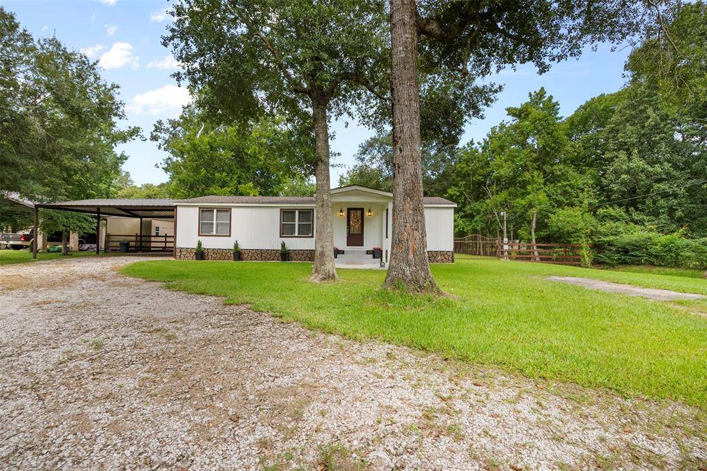 64 County Road 4700, Dayton, TX 77535