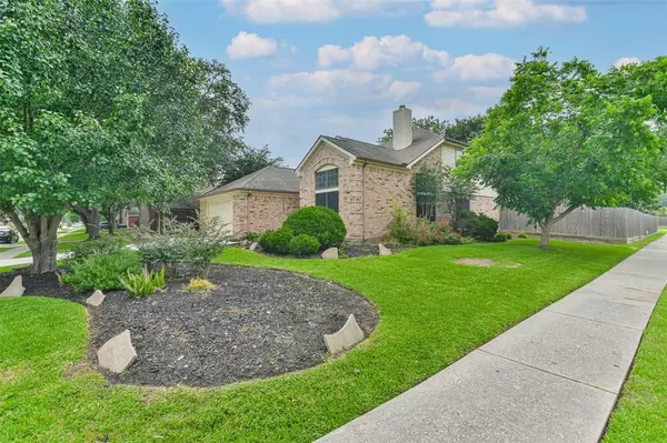 Pasadena, TX 77505,6931 Little Redwood DR