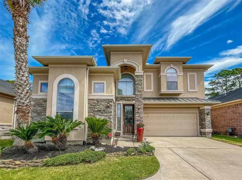 3416 Cortona LN, Friendswood, TX 77546