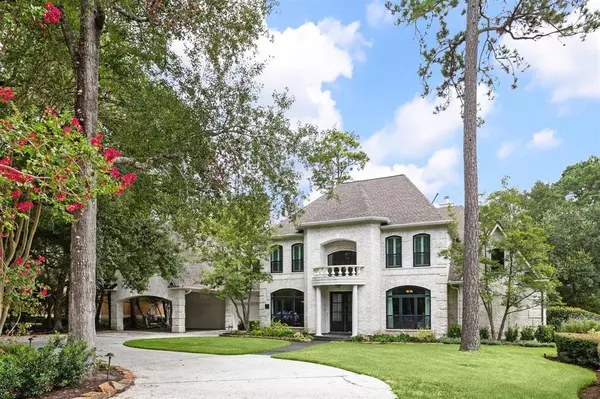 161 Grogans Point RD,  The Woodlands,  TX 77380