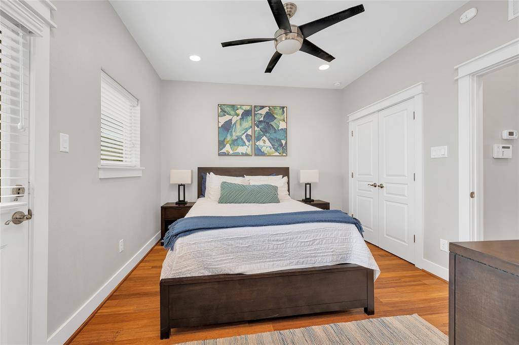 Houston, TX 77007,5733 Petty ST