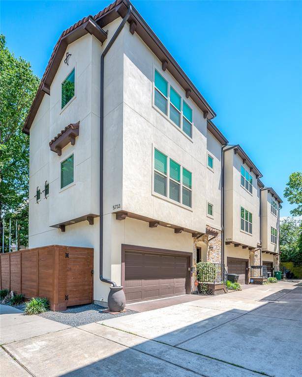 Houston, TX 77007,5733 Petty ST