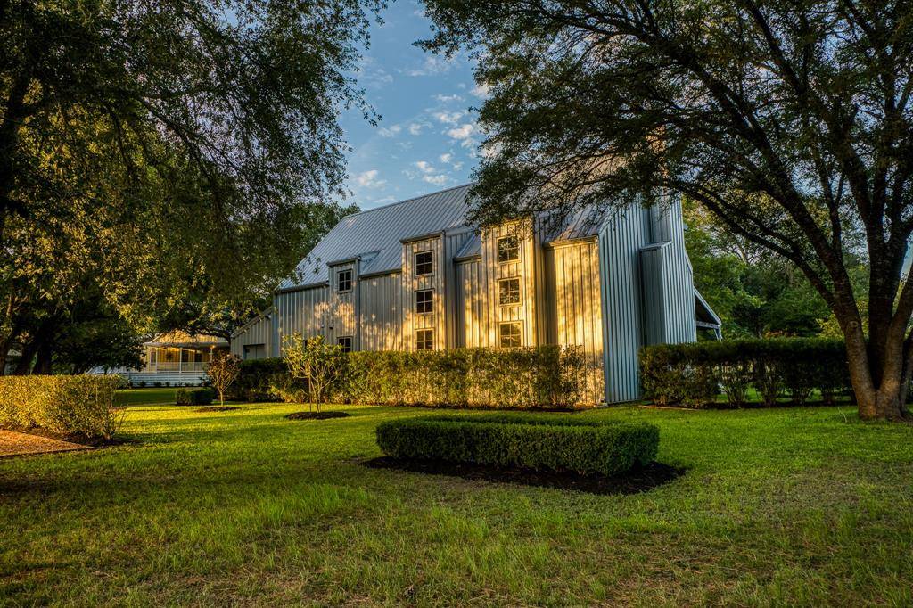 Round Top, TX 78954,1585 Round Top RD