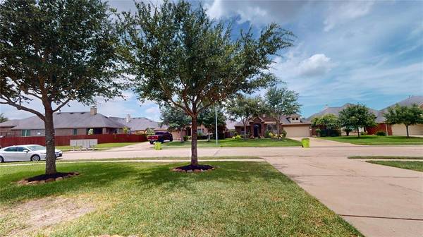 Rosenberg, TX 77469,226 Bent Ray CT