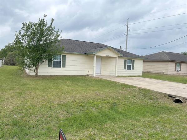 20799 Pine Island RD, Hempstead, TX 77445