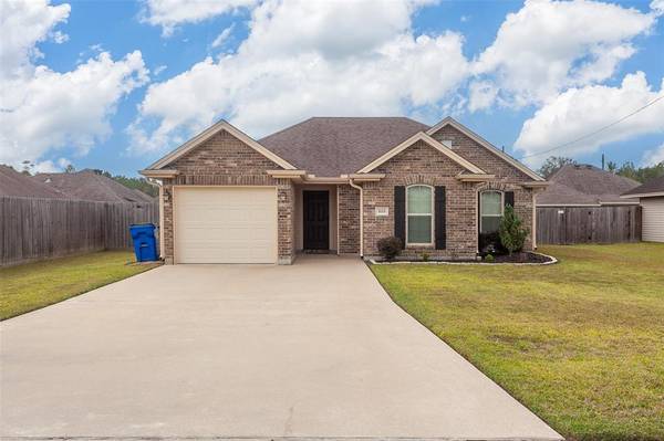 5115 Oak Ridge DR, Lumberton, TX 77657