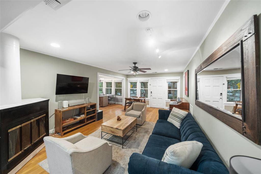 Houston, TX 77006,1621 Cherryhurst ST