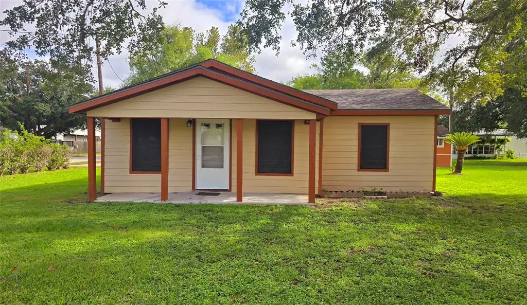 Van Vleck, TX 77482,402 Avenue G E