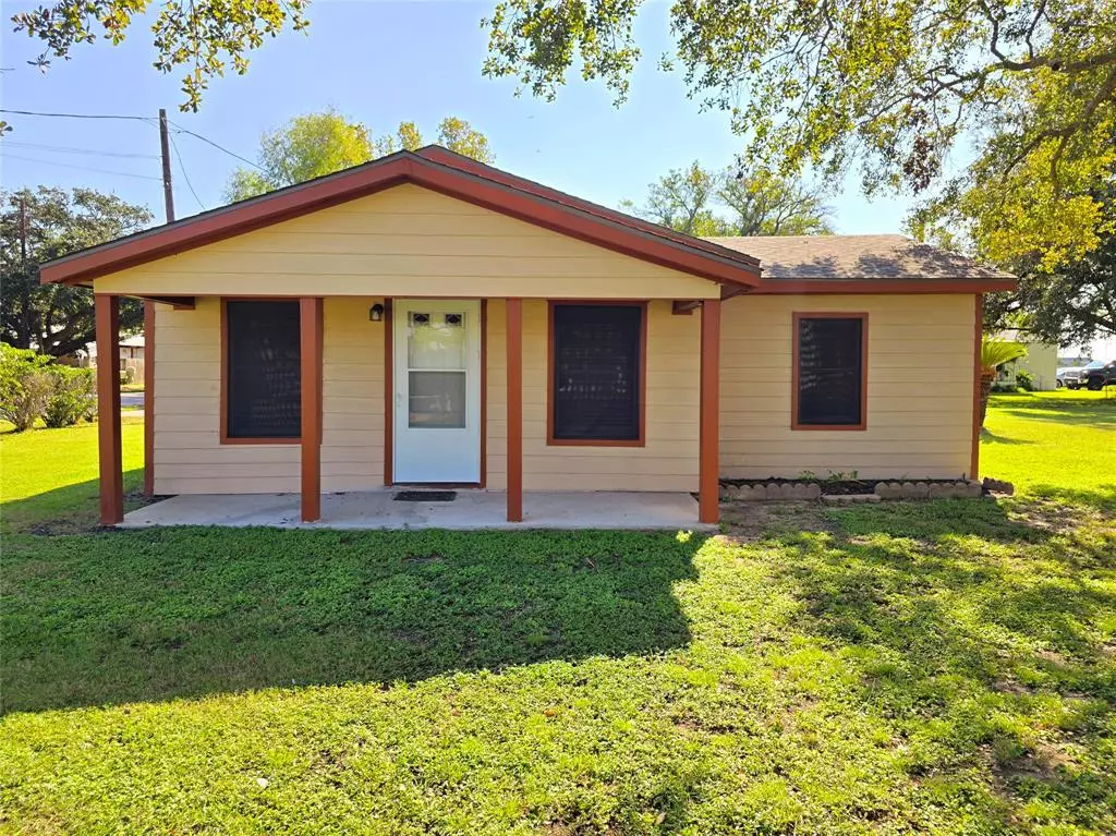 Van Vleck, TX 77482,402 Avenue G E