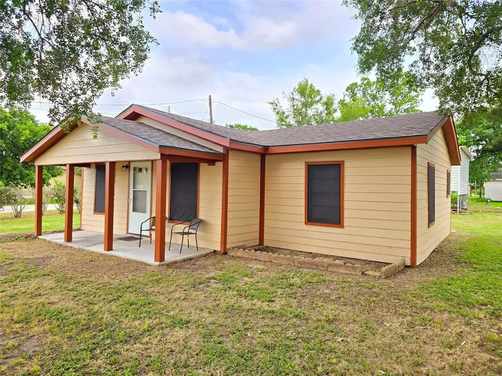 Van Vleck, TX 77482,402 Avenue G E