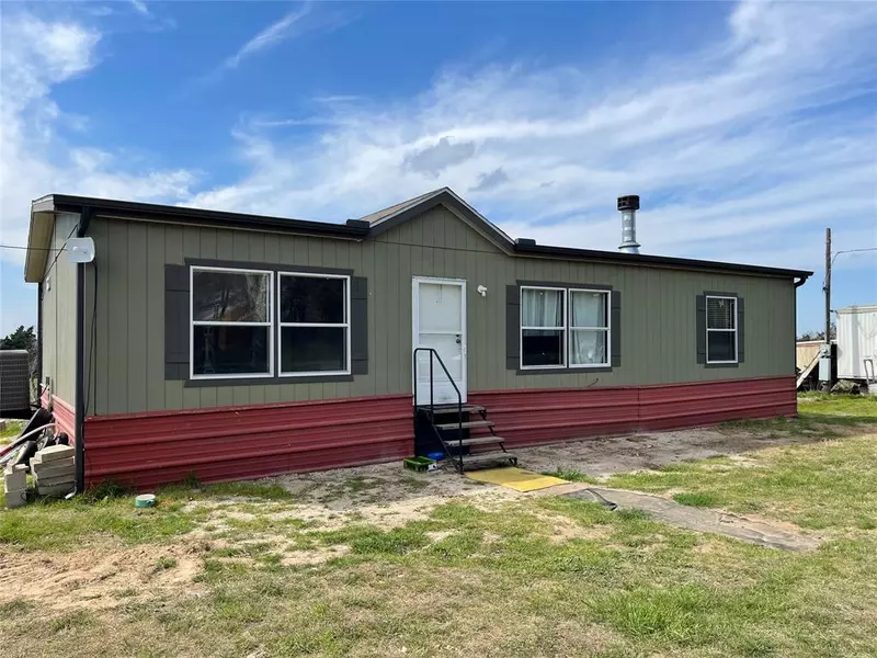 145 Fcr 611, Teague, TX 75860