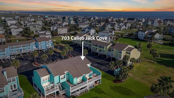 703 Calico Jack CV, Galveston, TX 77554