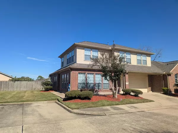 1731 Village Townhome DR, Pasadena, TX 77504