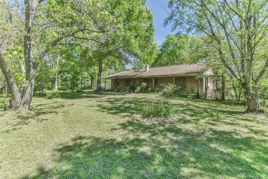 176 Cedar Hill DR, Huntsville, TX 77320