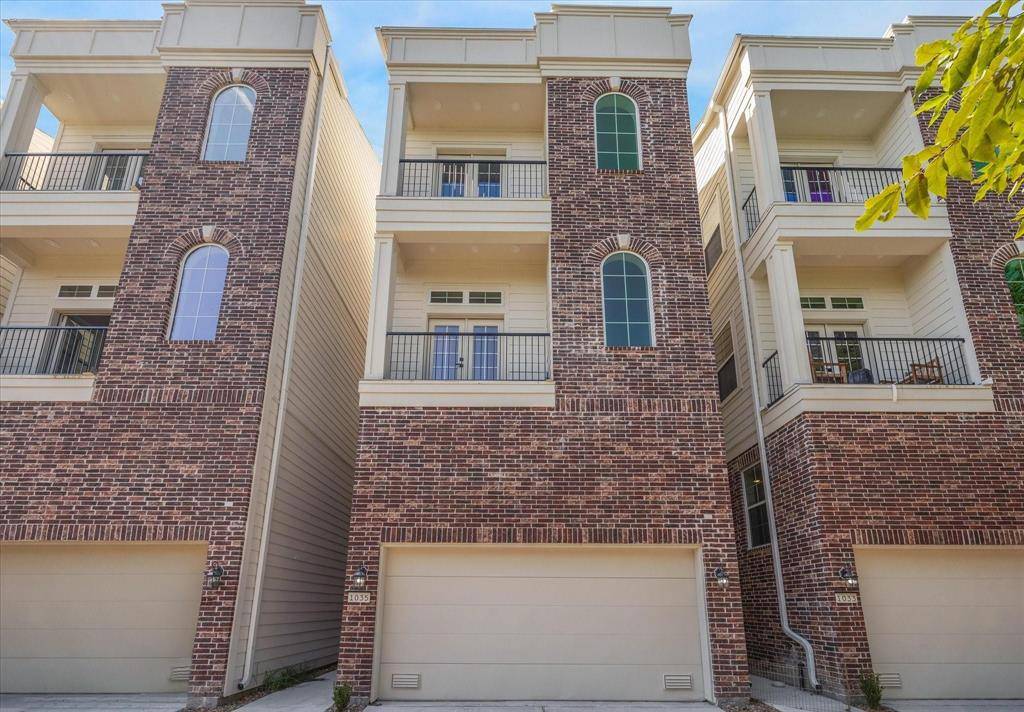 Houston, TX 77008,1037 17th ST