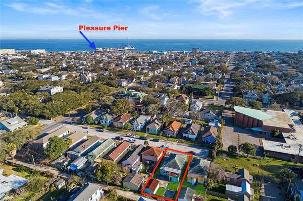 2928 Avenue N 1/2 AVE, Galveston, TX 77550