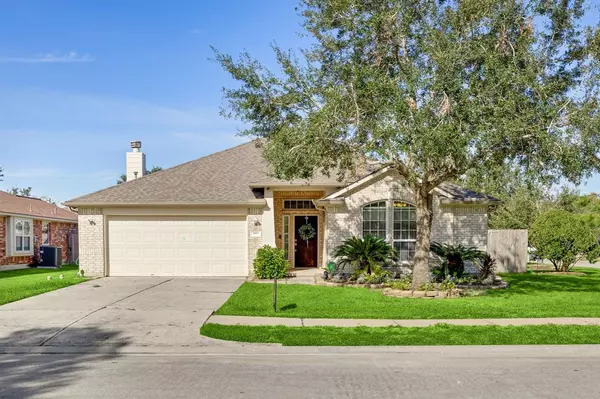 2002 Sandy Bank LN, Pearland, TX 77581