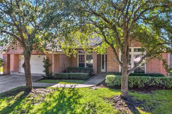 2903 Grand Shore CT, League City, TX 77573