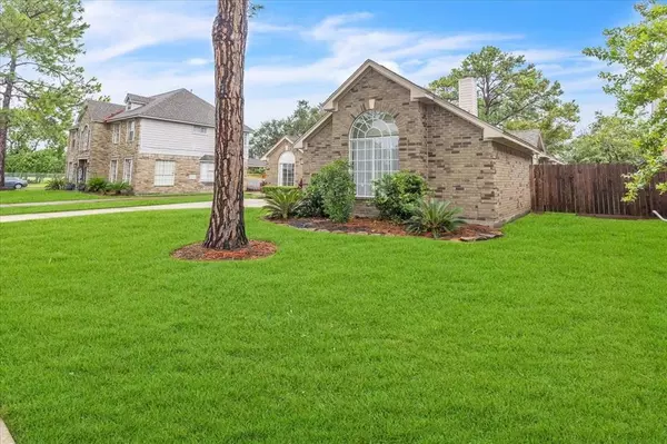 Houston, TX 77062,807 Maplewood Falls CT