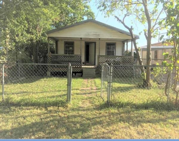 11 2nd AVE N, Texas City, TX 77590