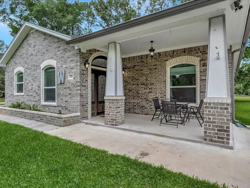 716 Wildwood, Village Mills, TX 77663