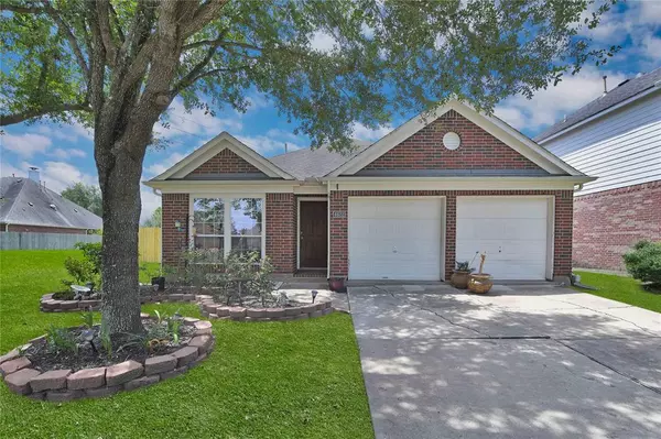 4622 Red Lake LN, Richmond, TX 77406