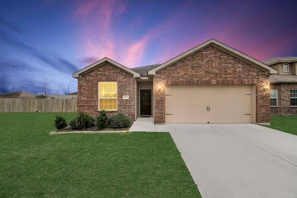 9711 Blue Sapphire LN, Rosharon, TX 77583