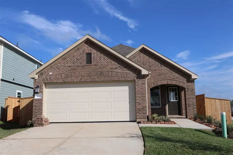 304 Flowering Orchid LN, Willis, TX 77378