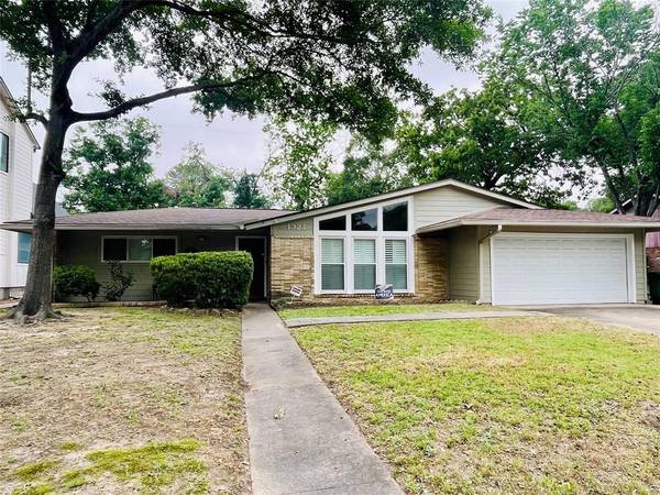 1327 Moorhead DR, Houston, TX 77055