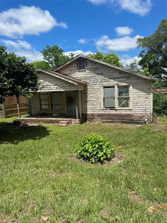 521 Garrett ST, Liberty, TX 77575