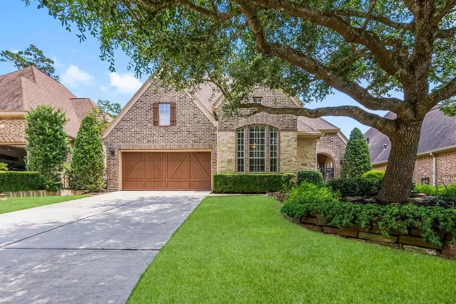 11 Wood Manor PL, The Woodlands, TX 77381