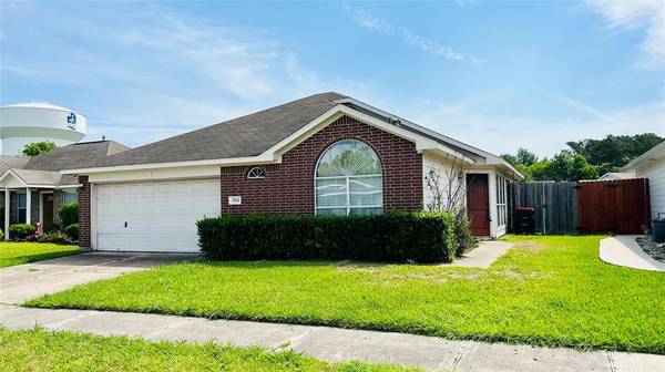 3514 Red Cedar DR, Baytown, TX 77521