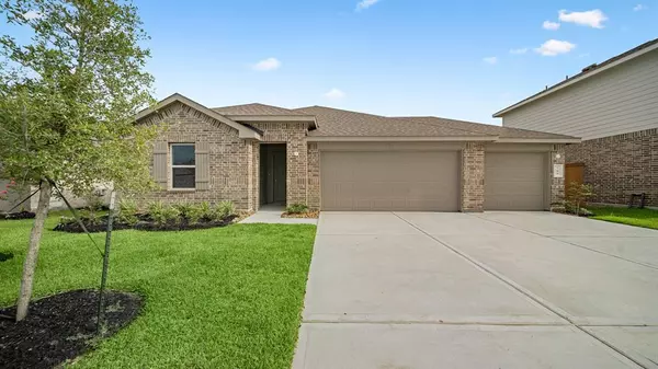 713 Brazos TRL, Dayton, TX 77535