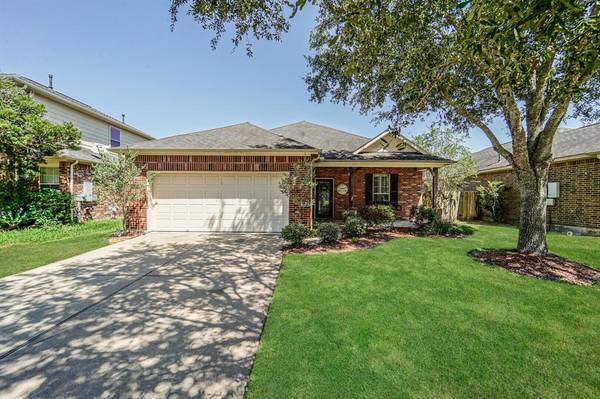 6168 Cornell LN, League City, TX 77573