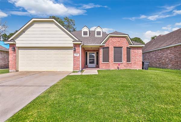 3930 Cary Creek DR, Baytown, TX 77521