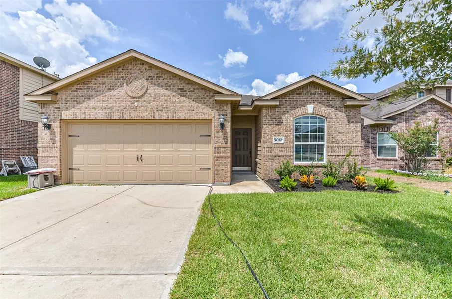 5010 Manor Stone LN, Rosenberg, TX 77469