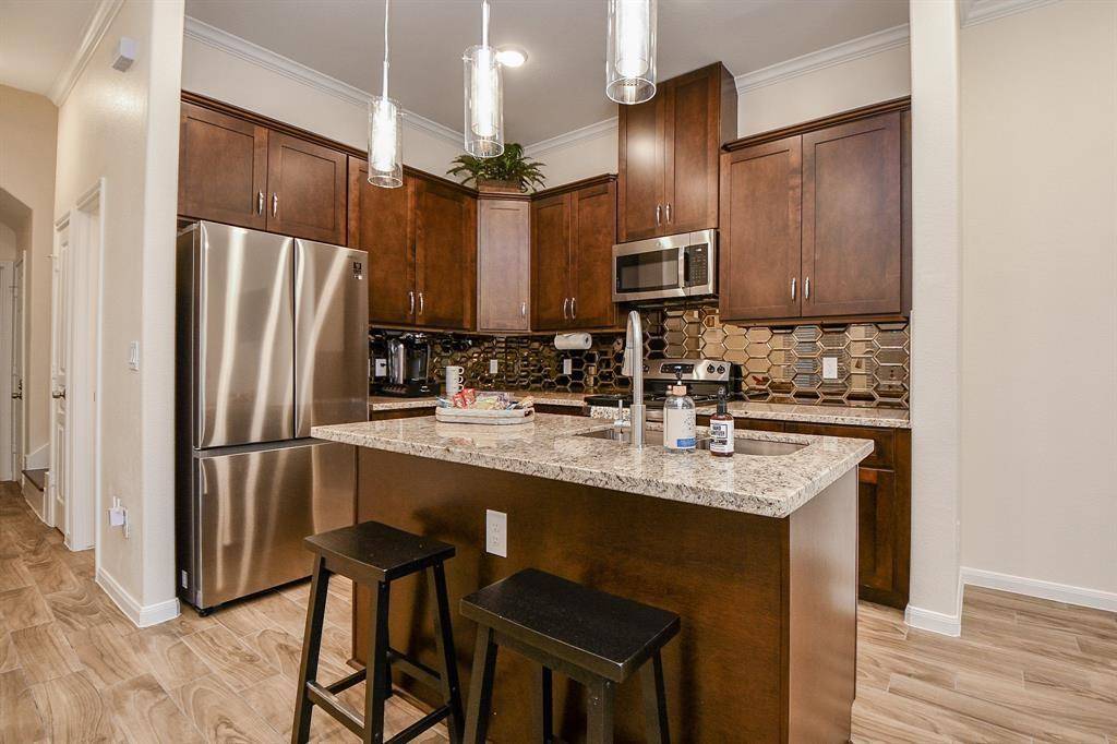 Houston, TX 77026,3708 Easy Street #A