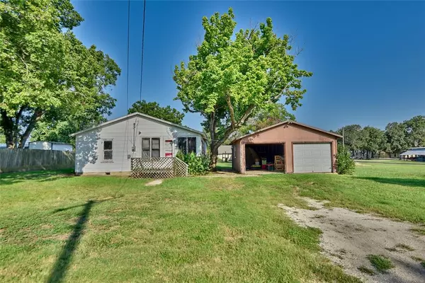 Bremond, TX 76629,510 N Dallas ST