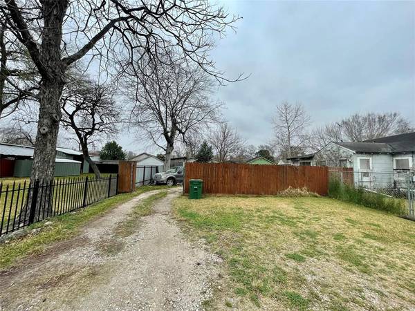 6925 El Paso ST, Houston, TX 77020