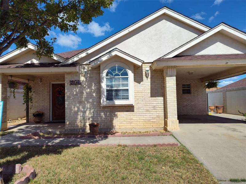 2416 Maida Ln, Laredo, TX 78046