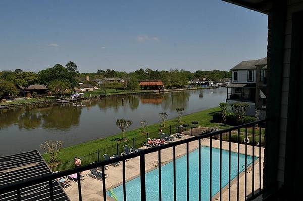 18511 Egret Bay BLVD #206, Webster, TX 77058