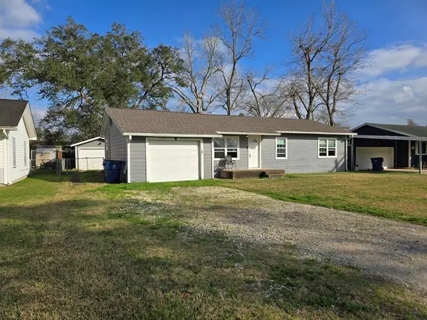 West Columbia, TX 77486,223 S 12th ST